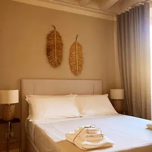 https://gatto-bianco-bergamo-apartment.italymilanhotels.net